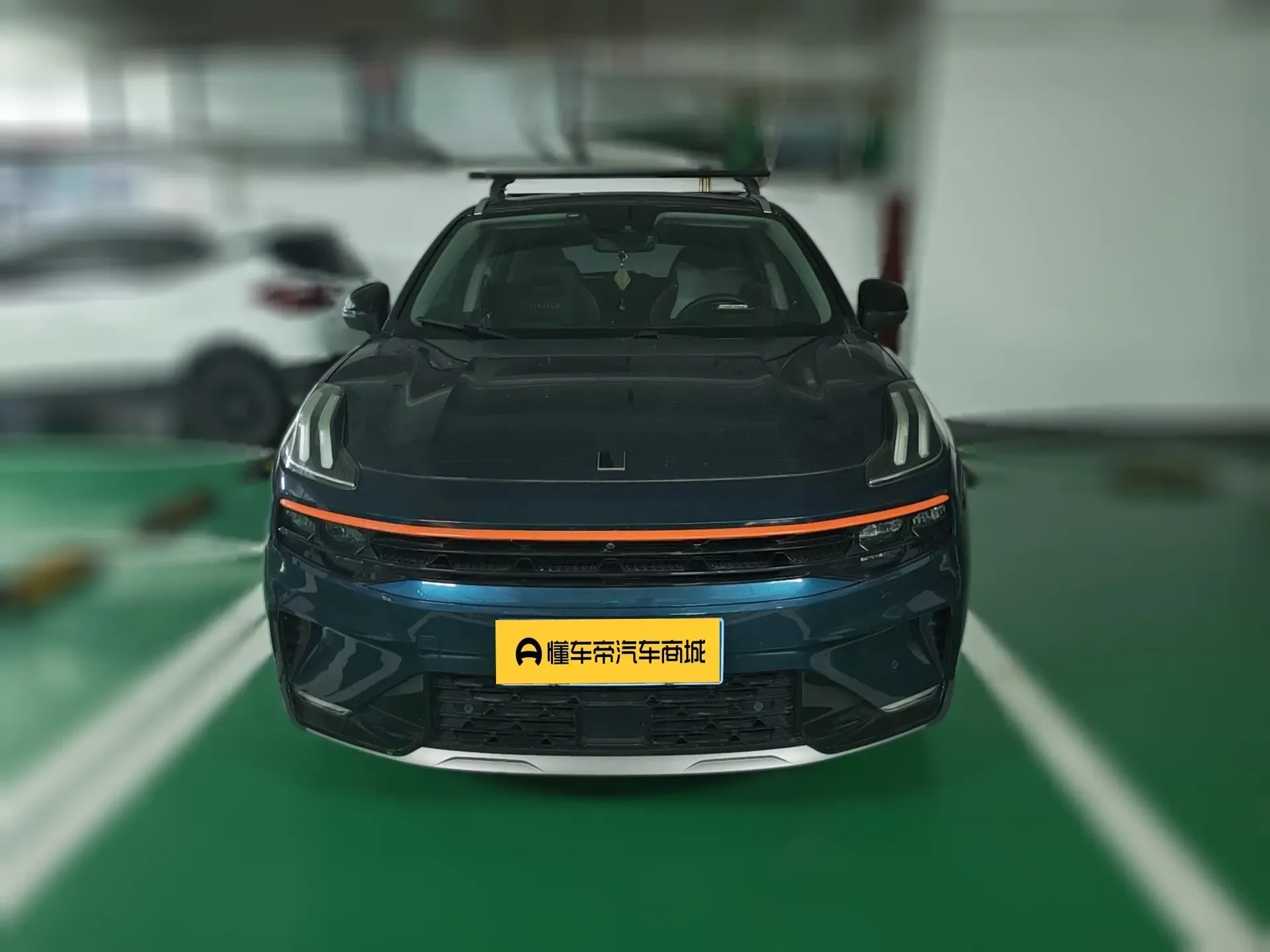 Lynk & Co 06