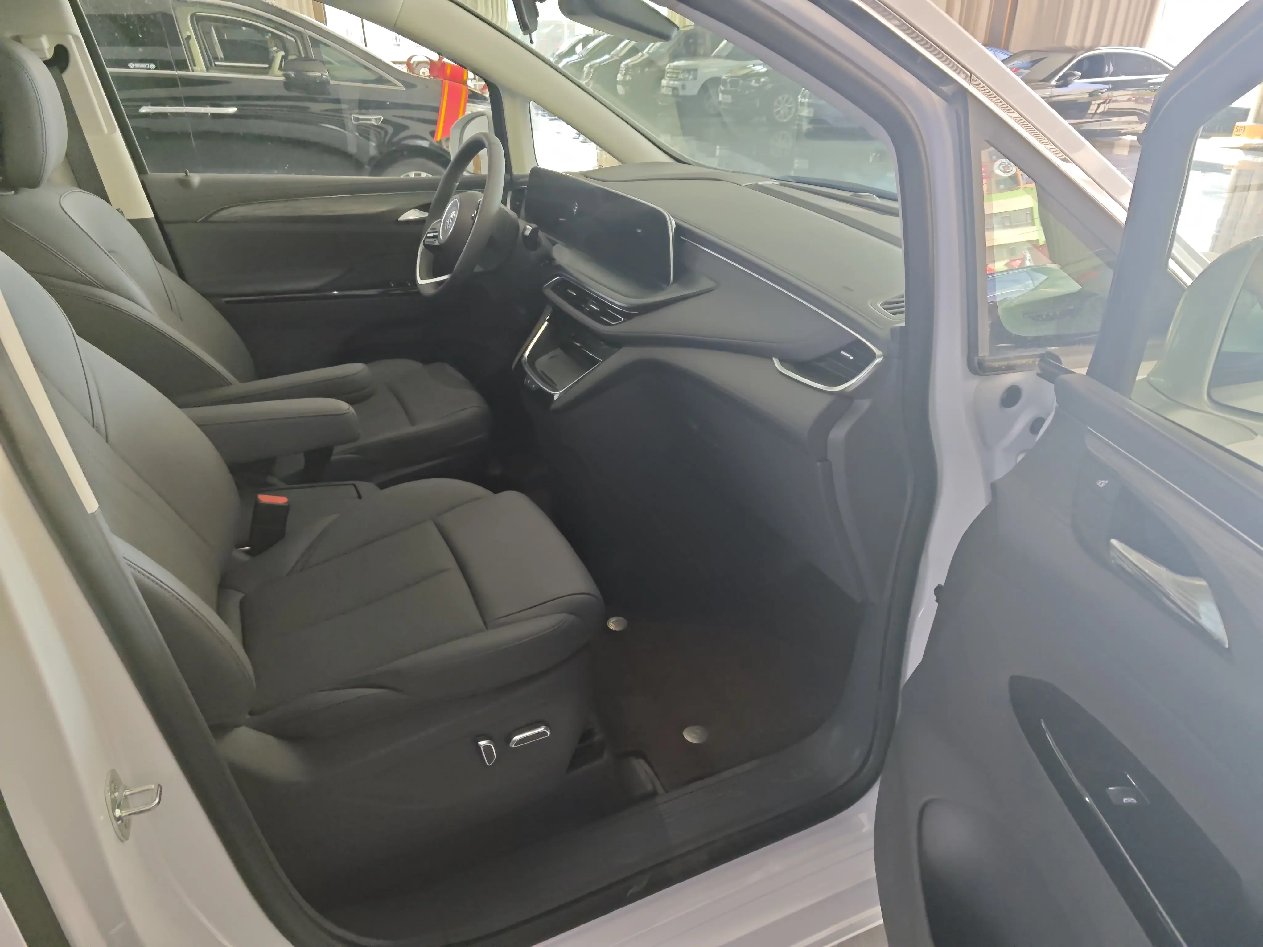 Buick GL8 PHEV