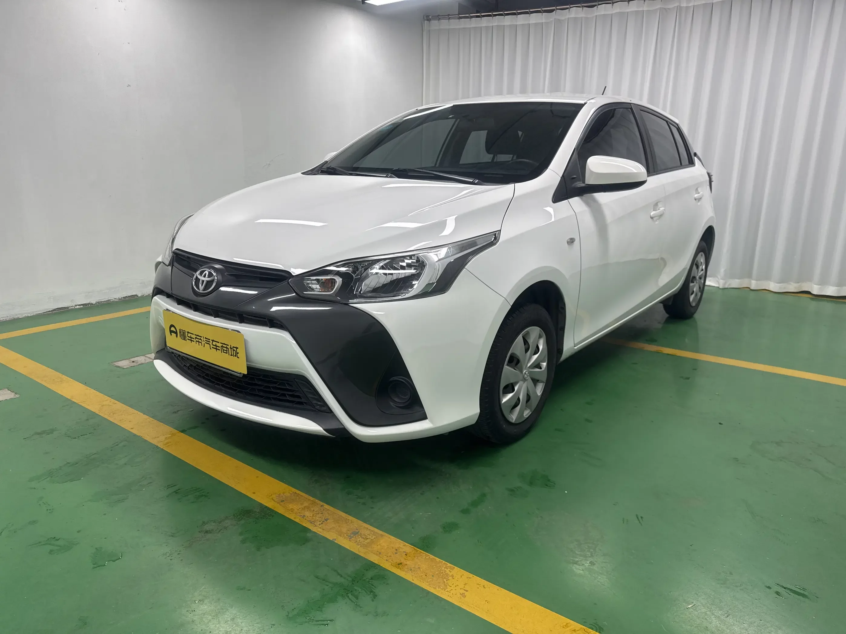 Toyota Yaris L