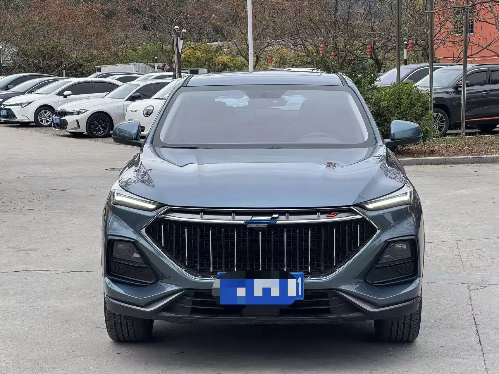 Oshan Changan Auchan X5