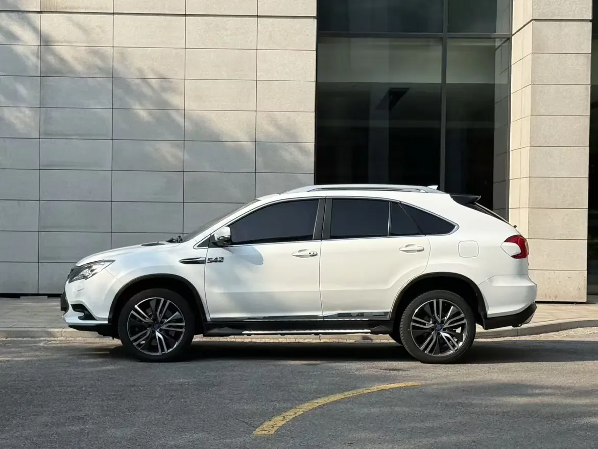 BYD Tang DM