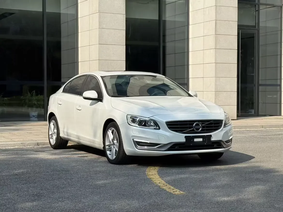 Volvo S60
