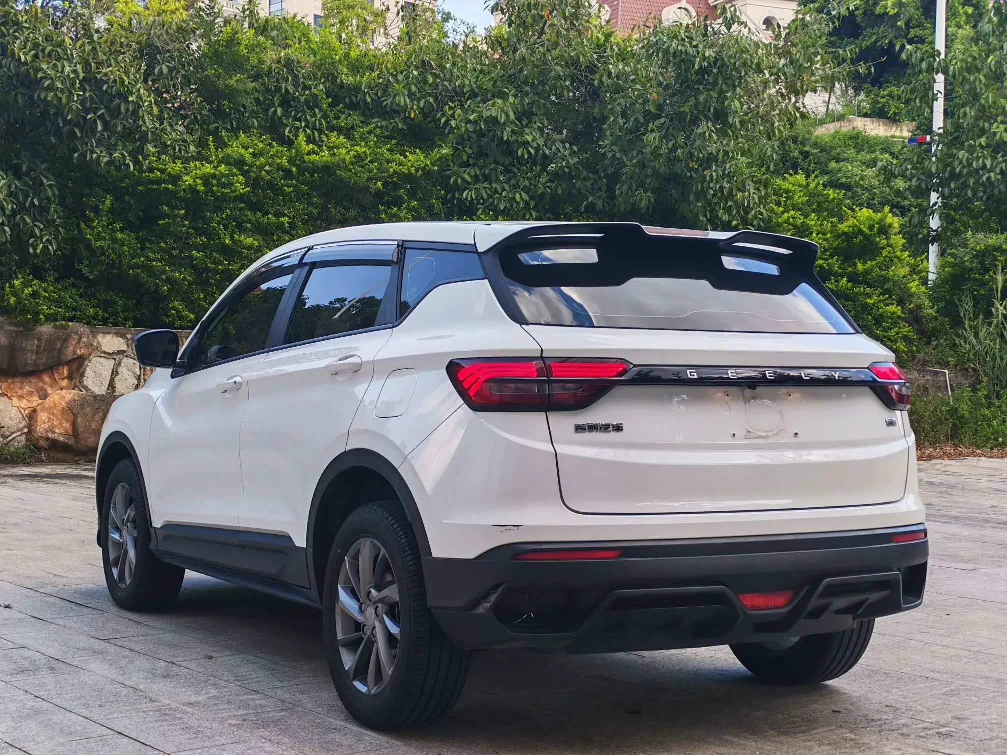 Geely Coolray SX11