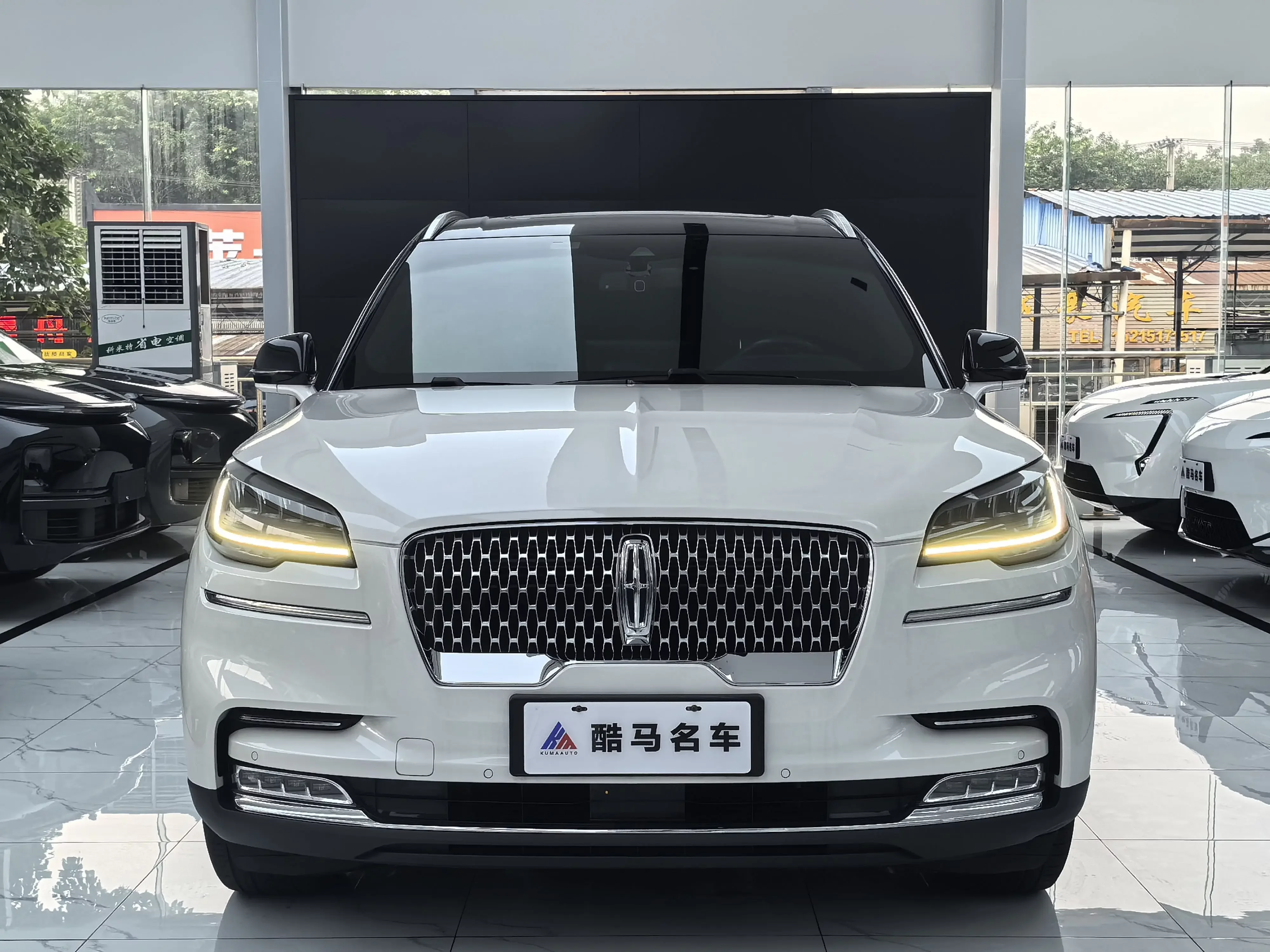 Lincoln aviator
