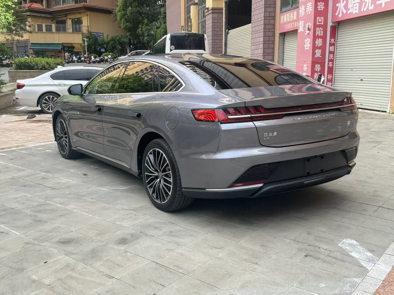 BYD Han EV