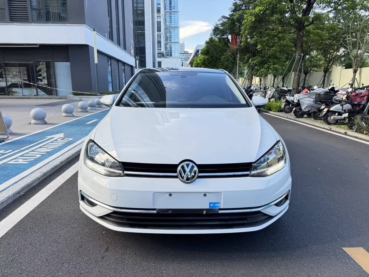 Volkswagen golf