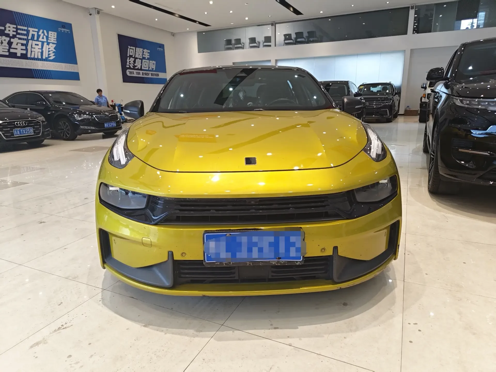 Lynk & Co 03