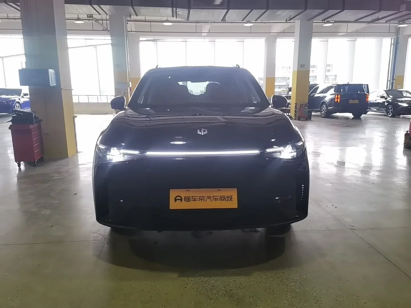 Leapmotor C16