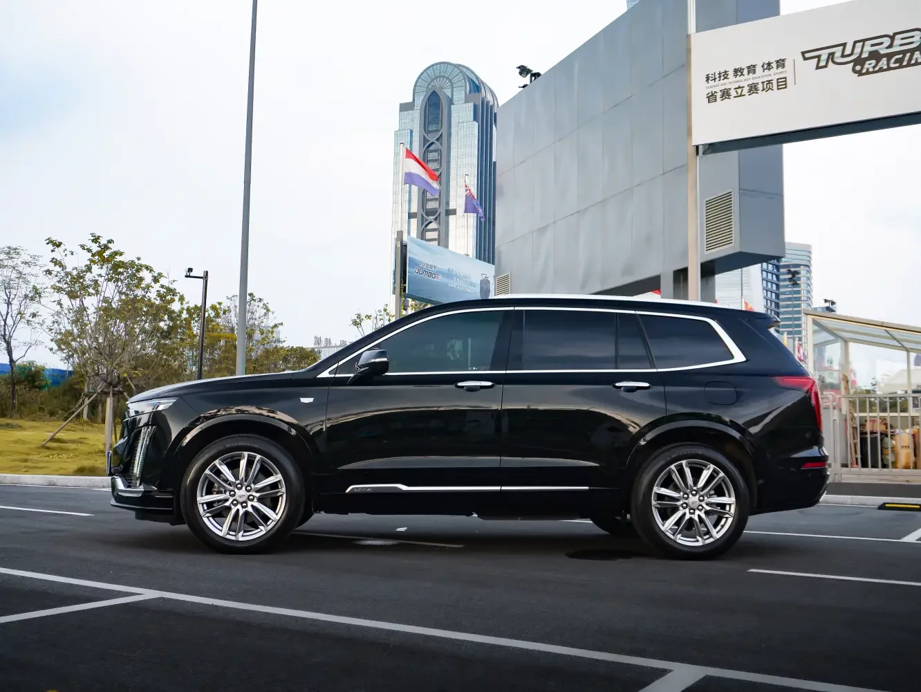 Cadillac XT6