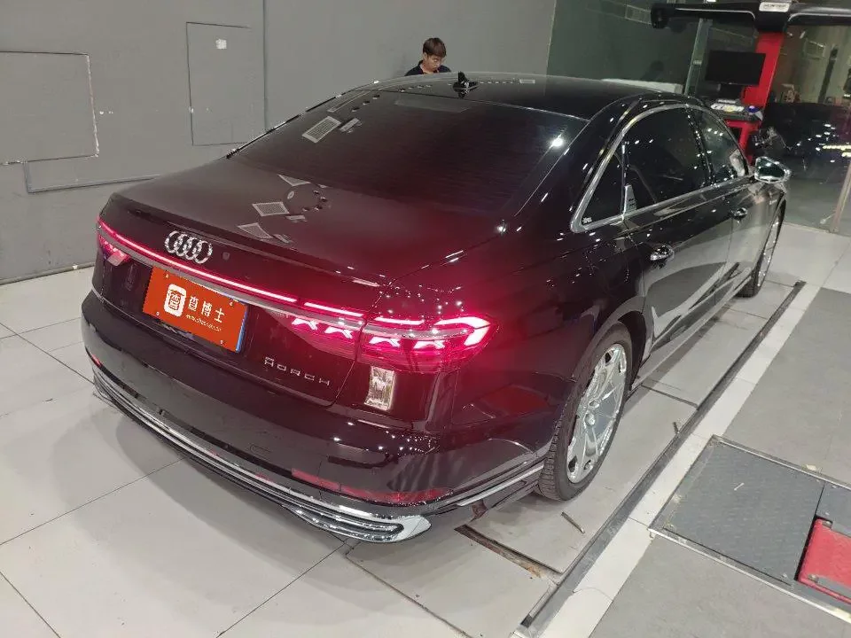 Audi A8