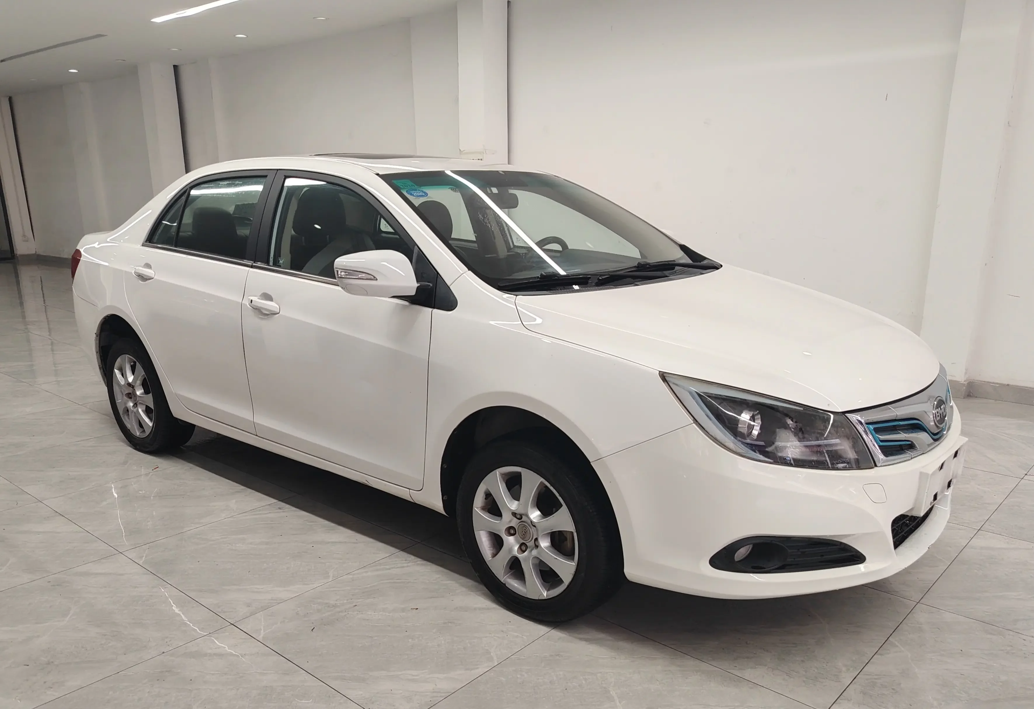 BYD e5