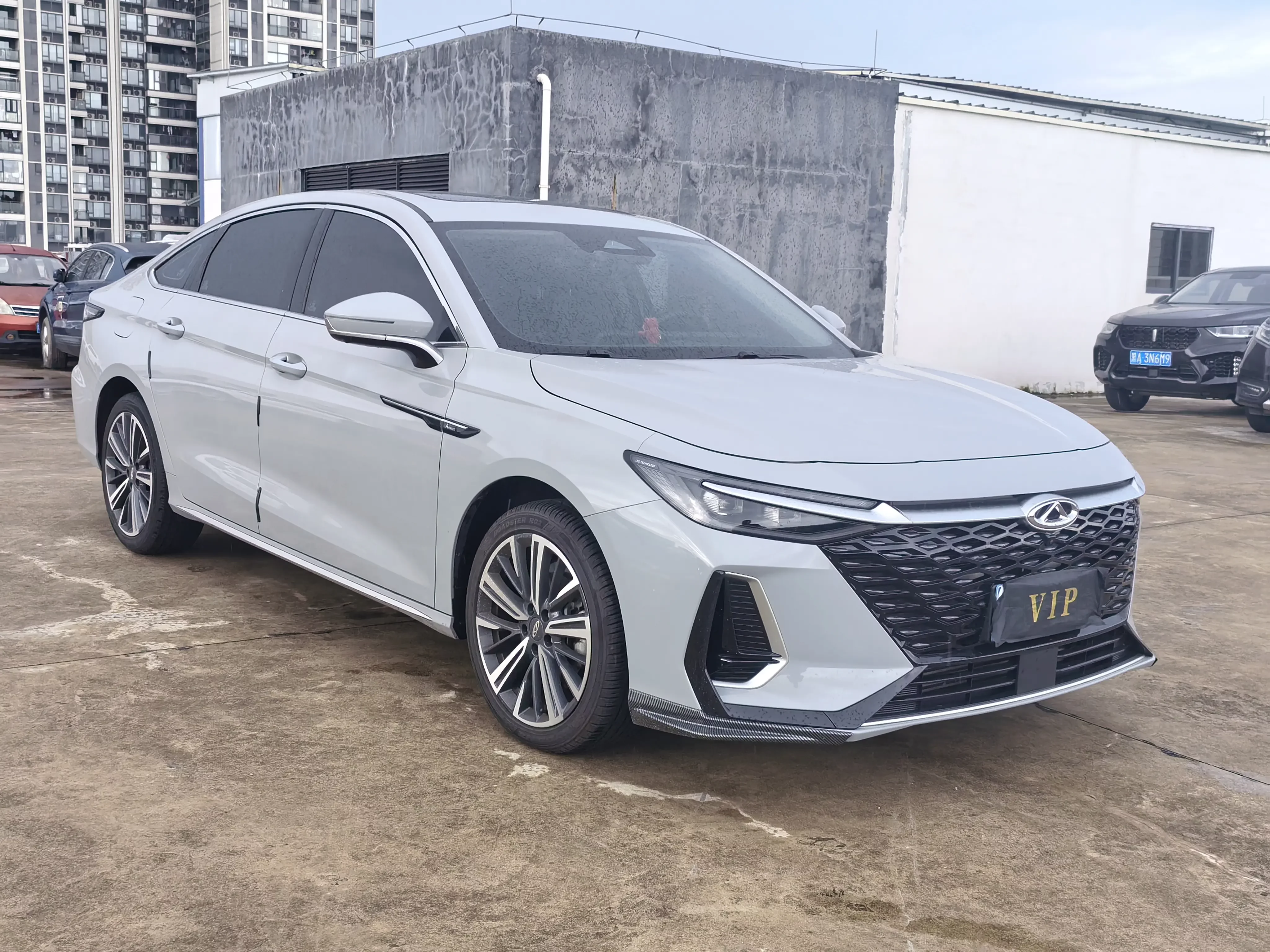 Chery Arrizo 8