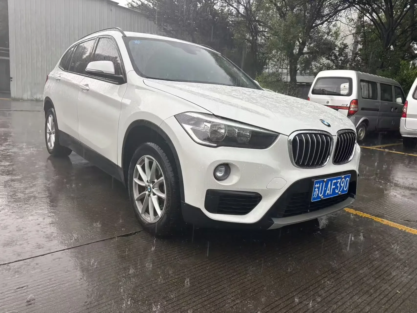 BMW X1