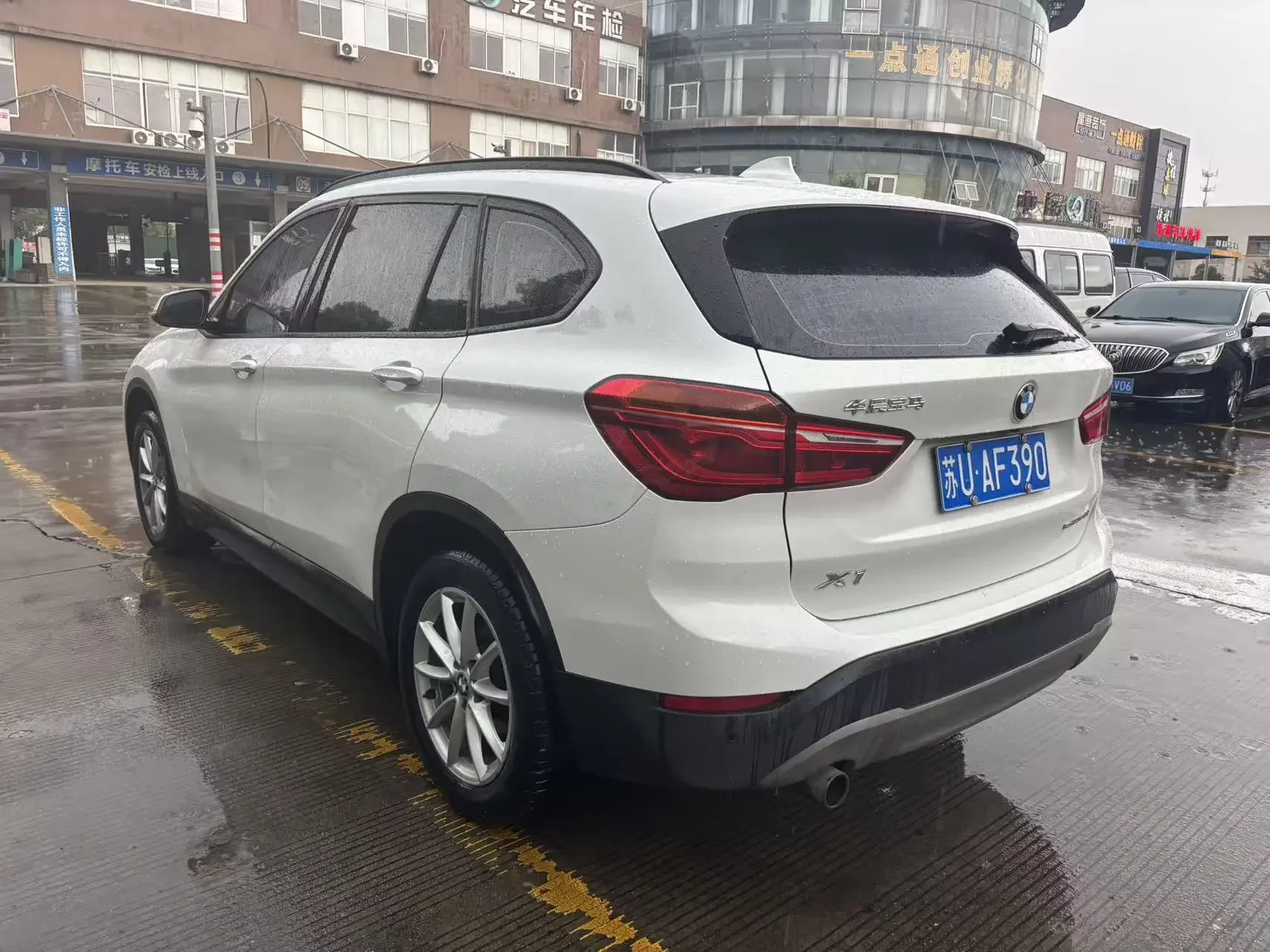 BMW X1