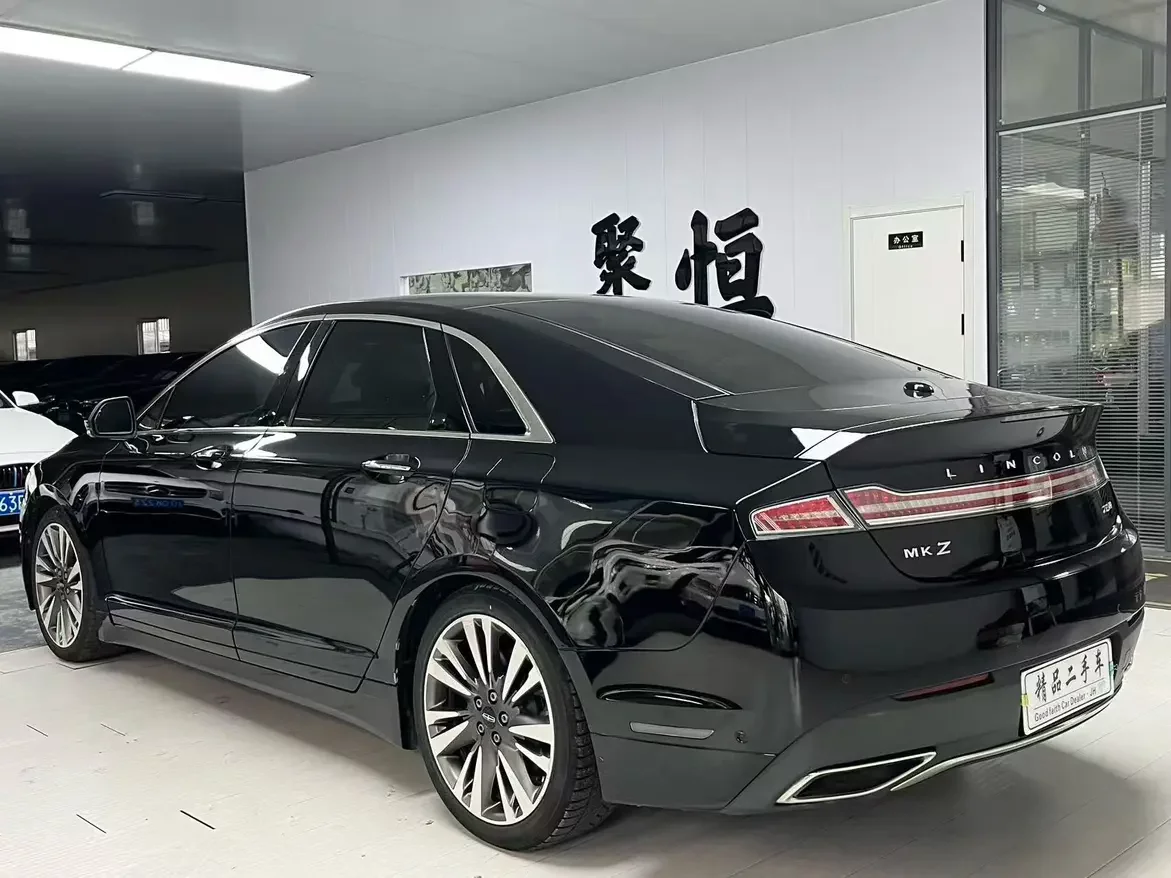 Lincoln MKZ