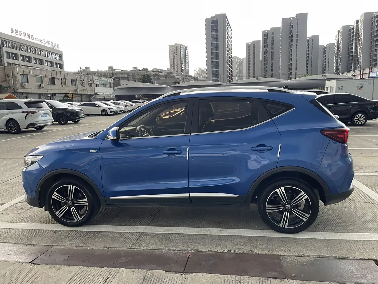 MG ZS