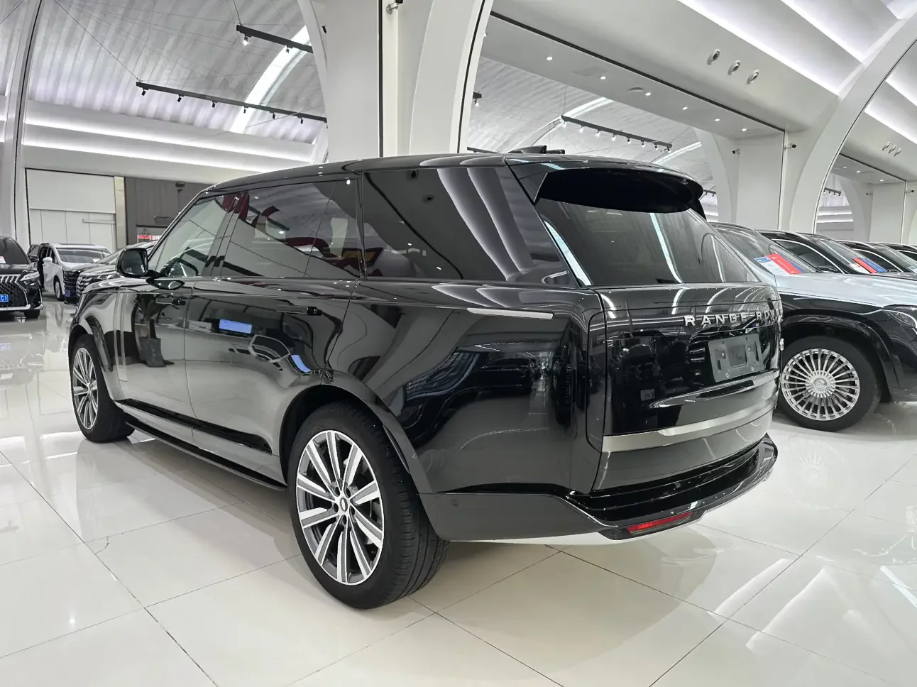 Land Rover range rover