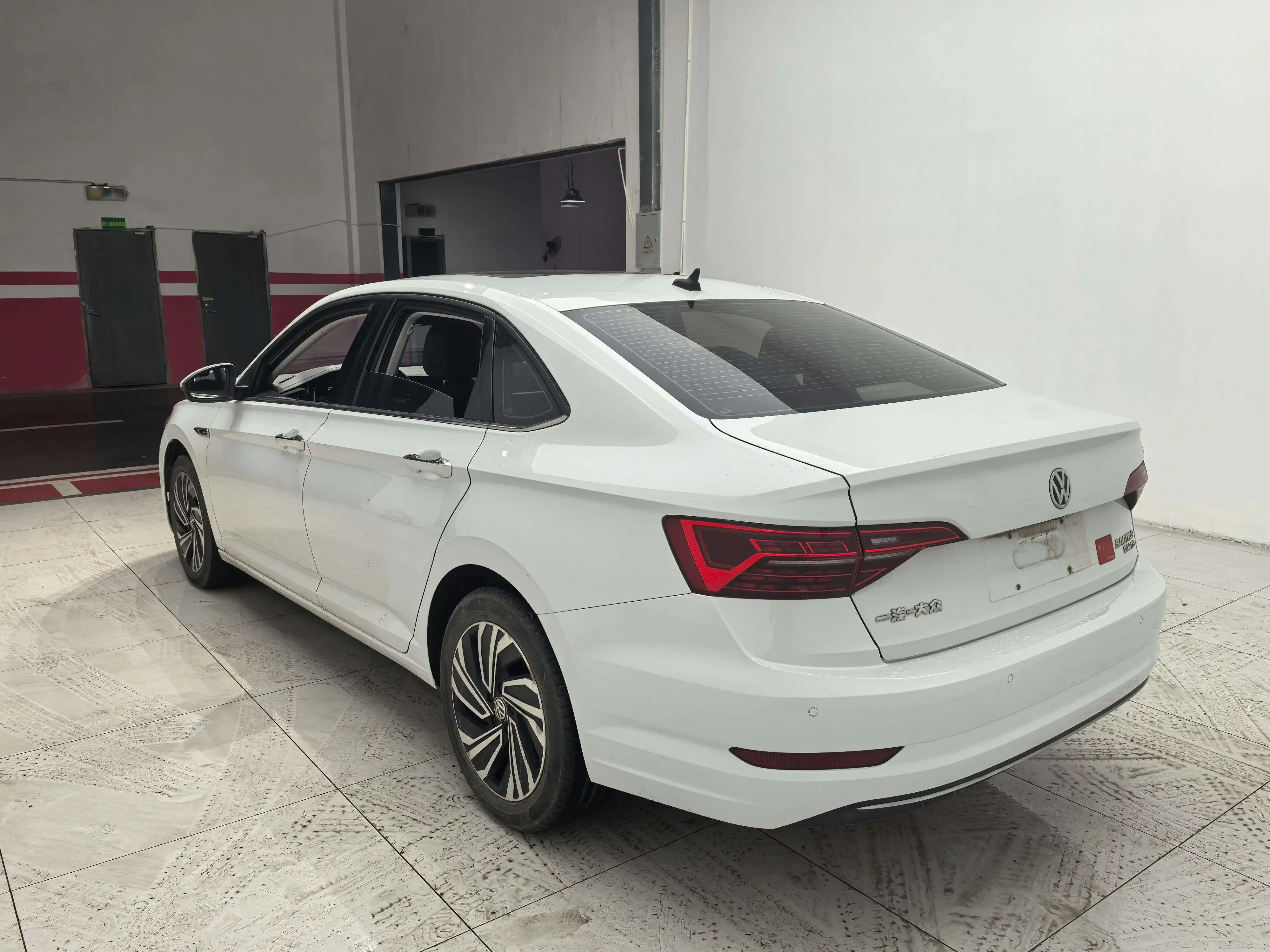 Volkswagen Sagitar