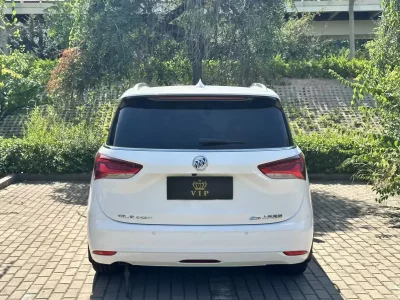 Buick GL6