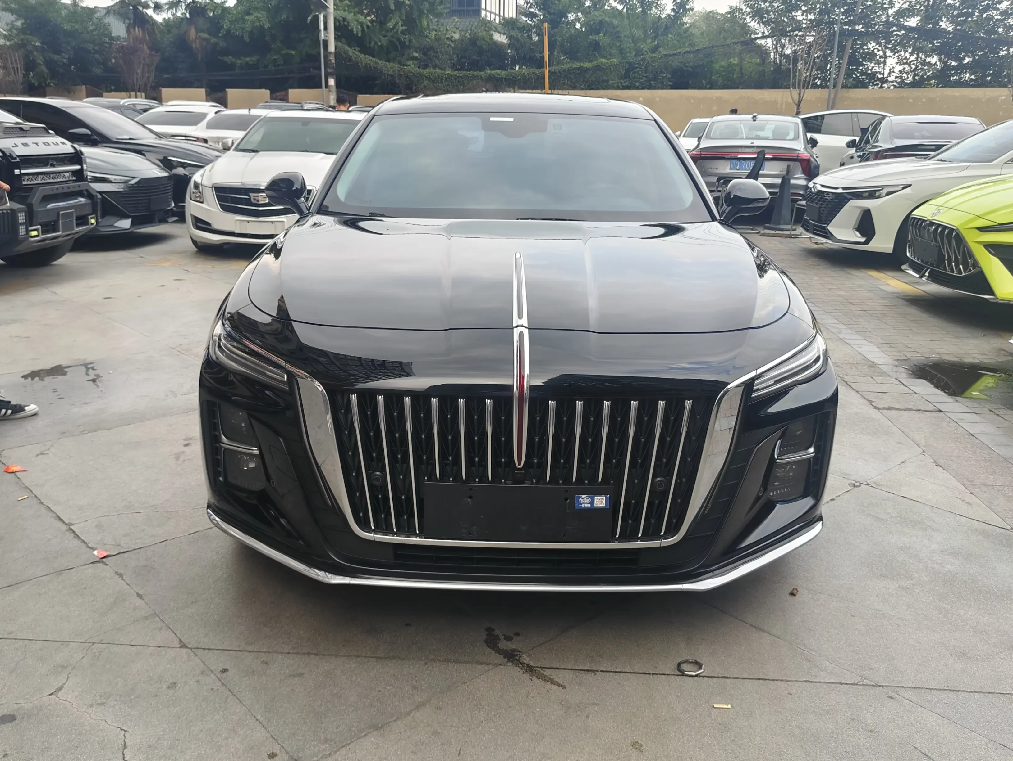 Hongqi H5