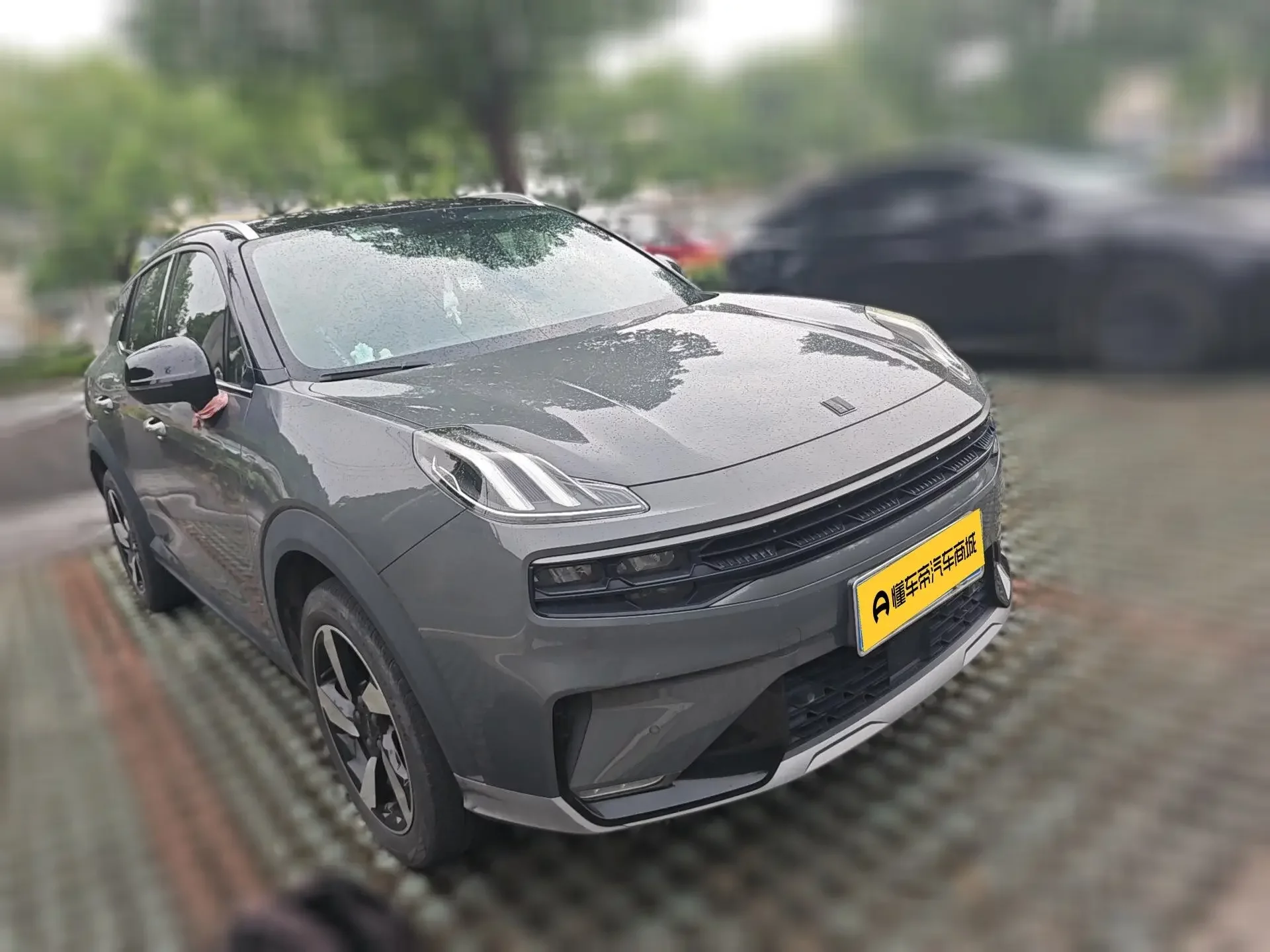 Lynk & Co 06