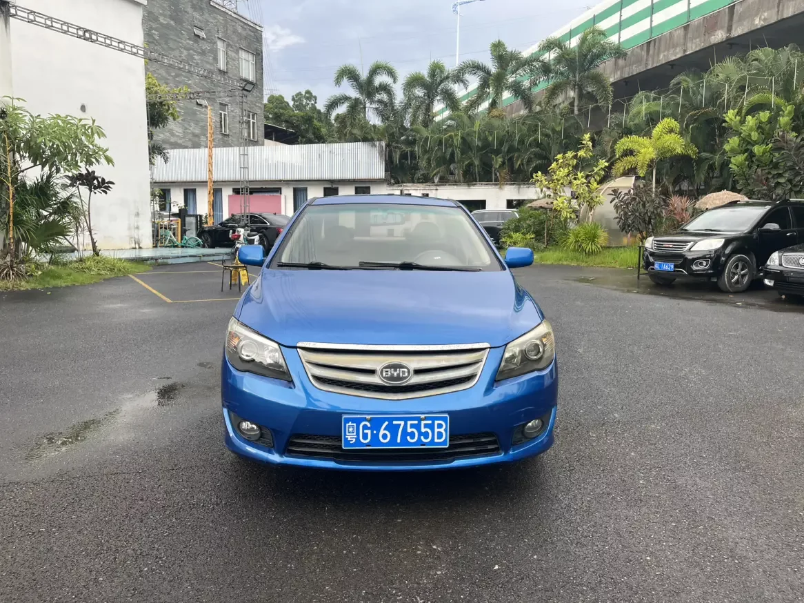 BYD L3