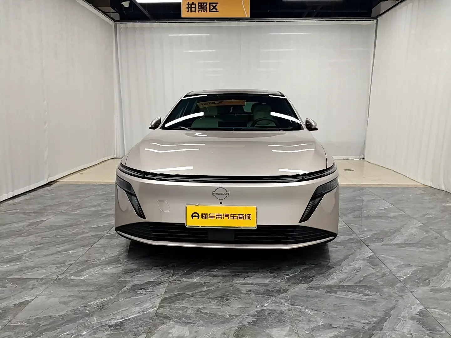 Nissan N6  из Китая