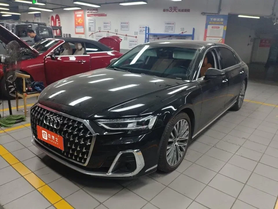 Audi A8