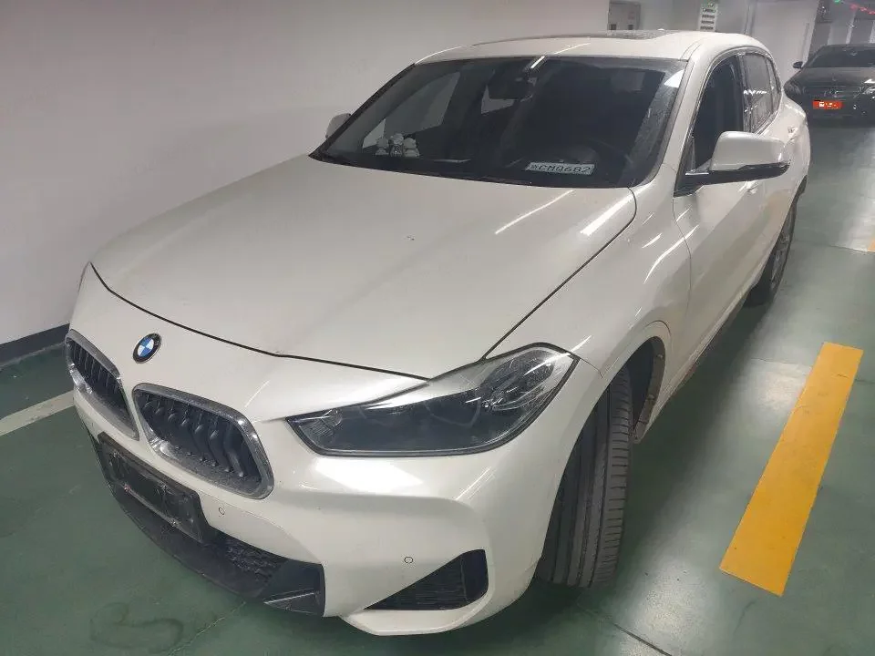 BMW X2