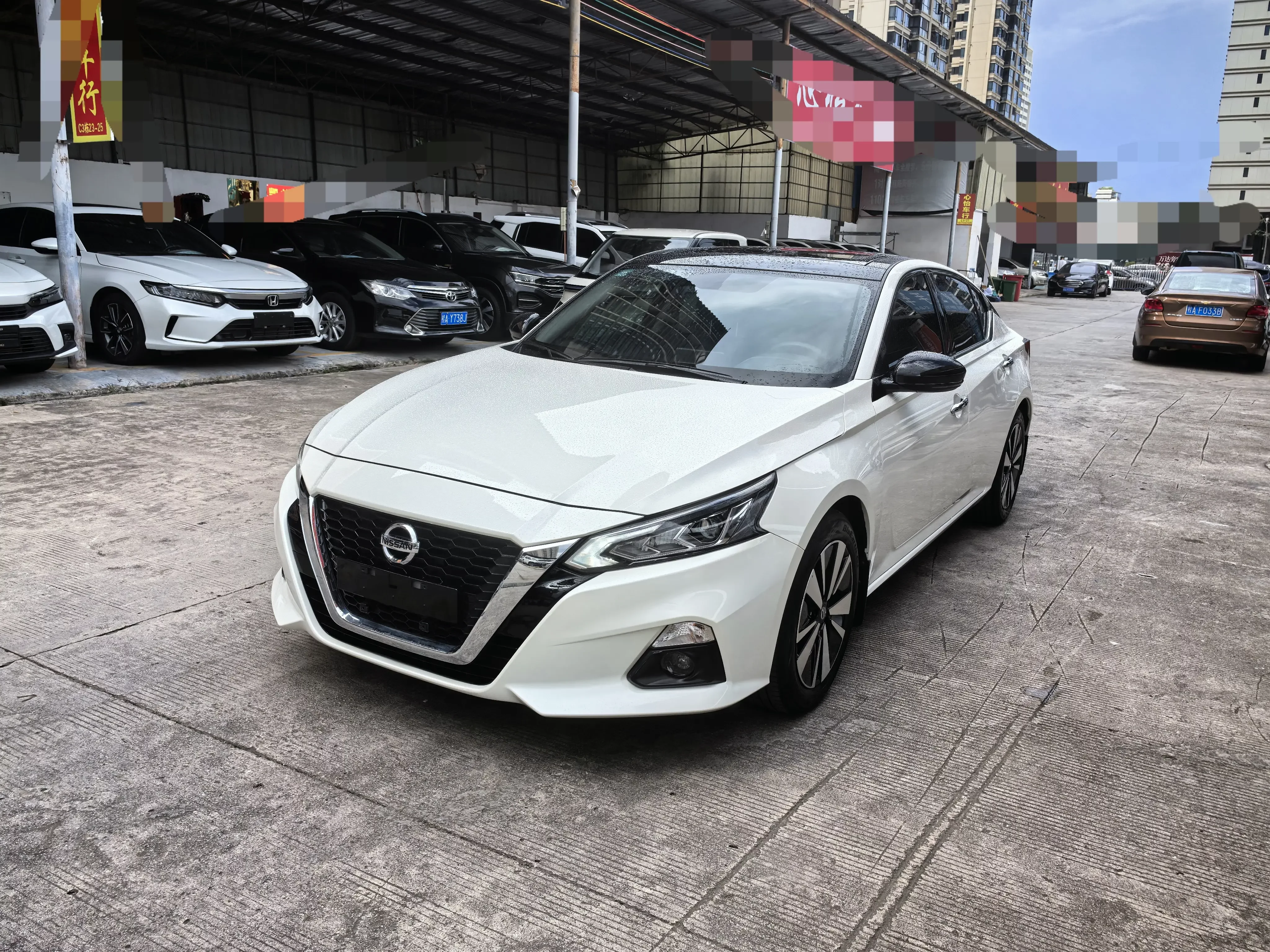 Nissan Altima