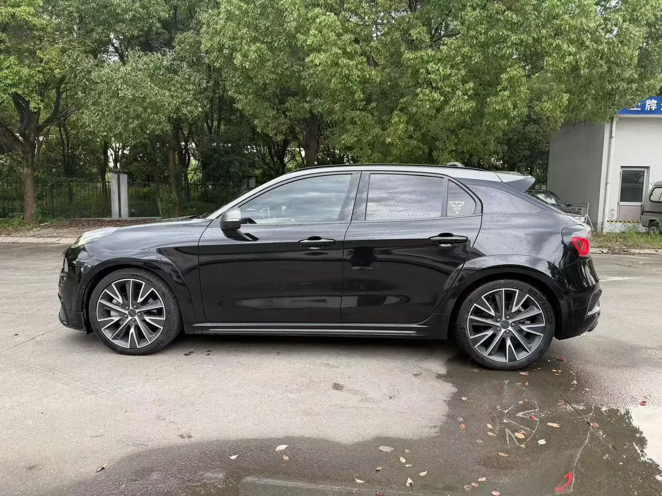 Lynk & Co 02 Hatchback