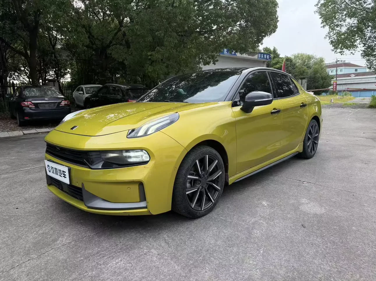 Lynk & Co 03
