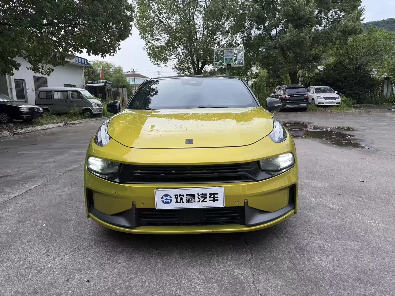 Lynk & Co 03
