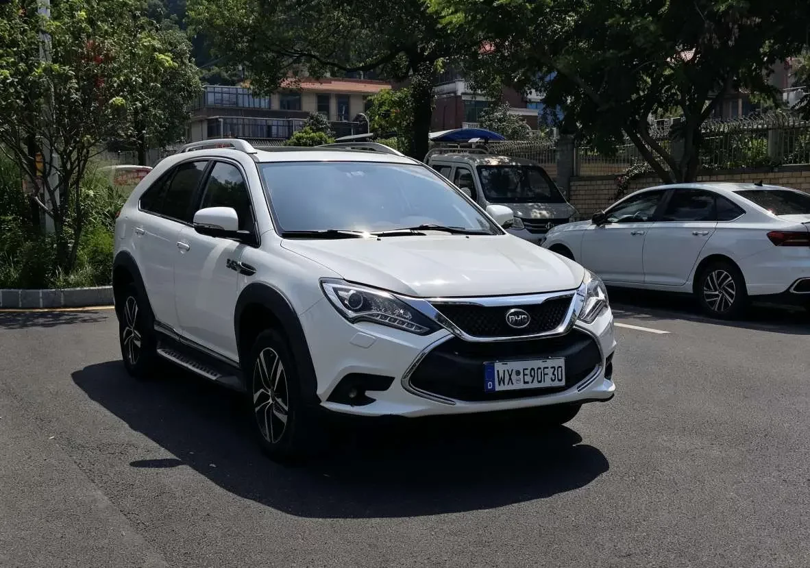 BYD Tang DM