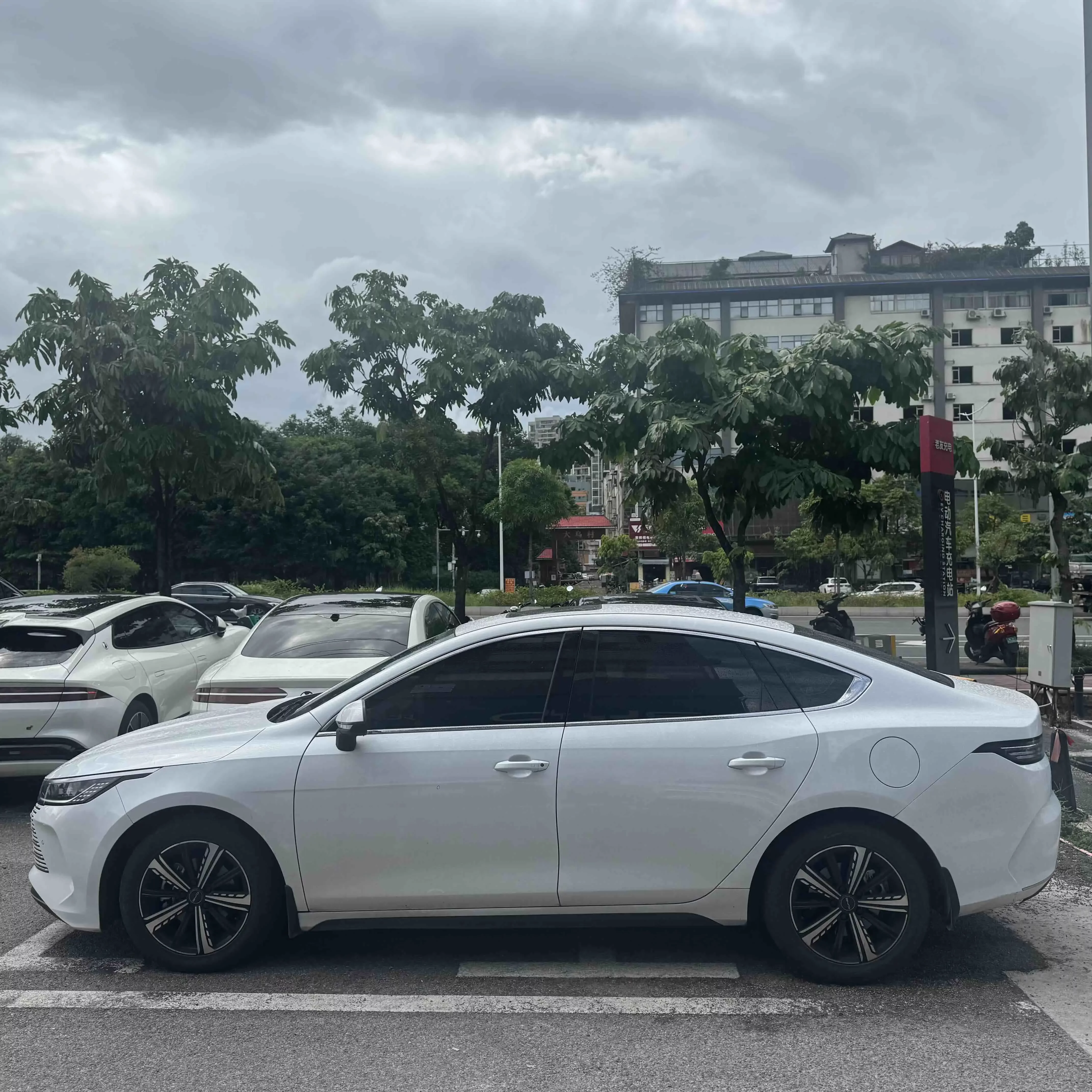 BYD Destroyer 05