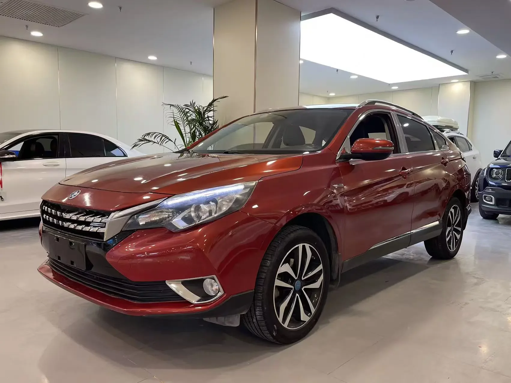 Kai Chen Venucia T90