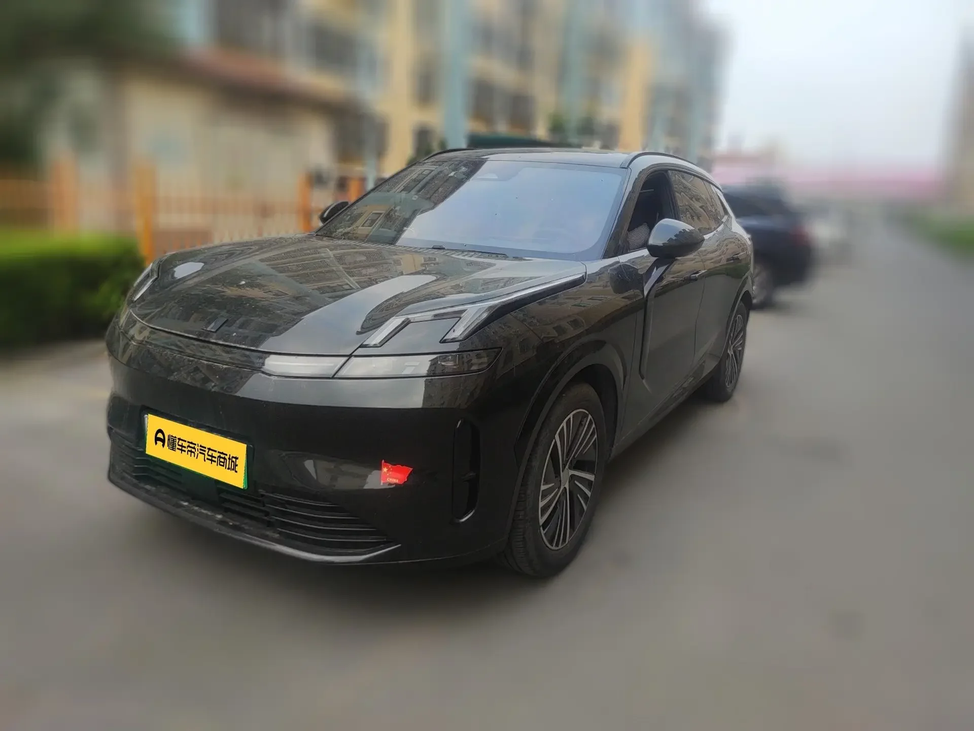 Lynk & Co 08 EM-P