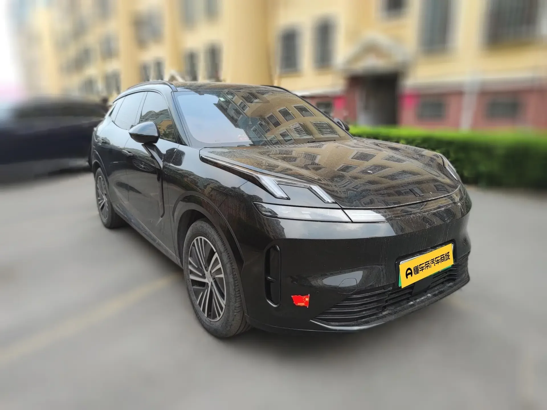 Lynk & Co 08 EM-P