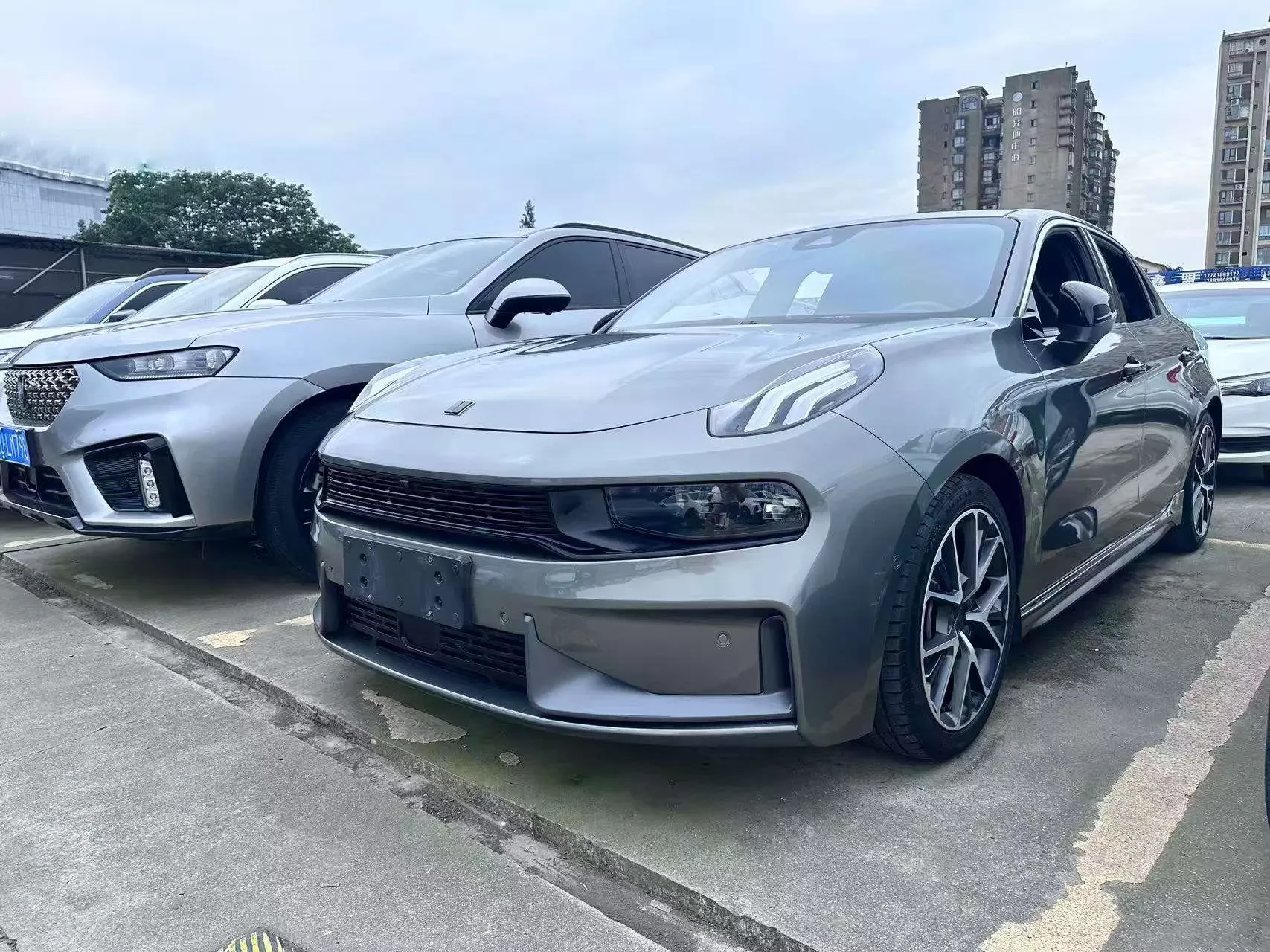 Lynk & Co 03