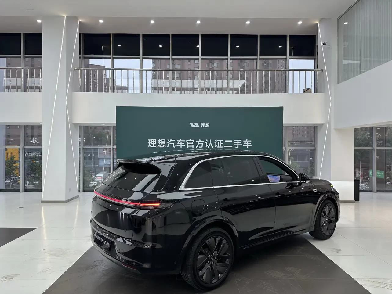 Lixiang L7