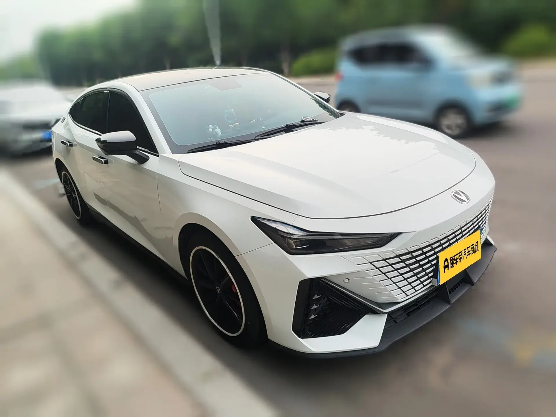 Changan UNI-V