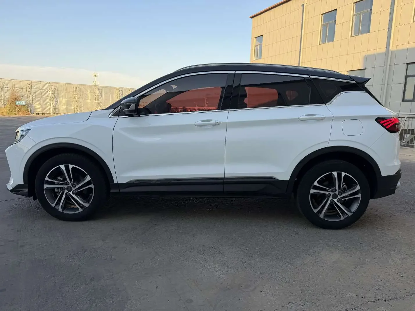 Geely Coolray SX11