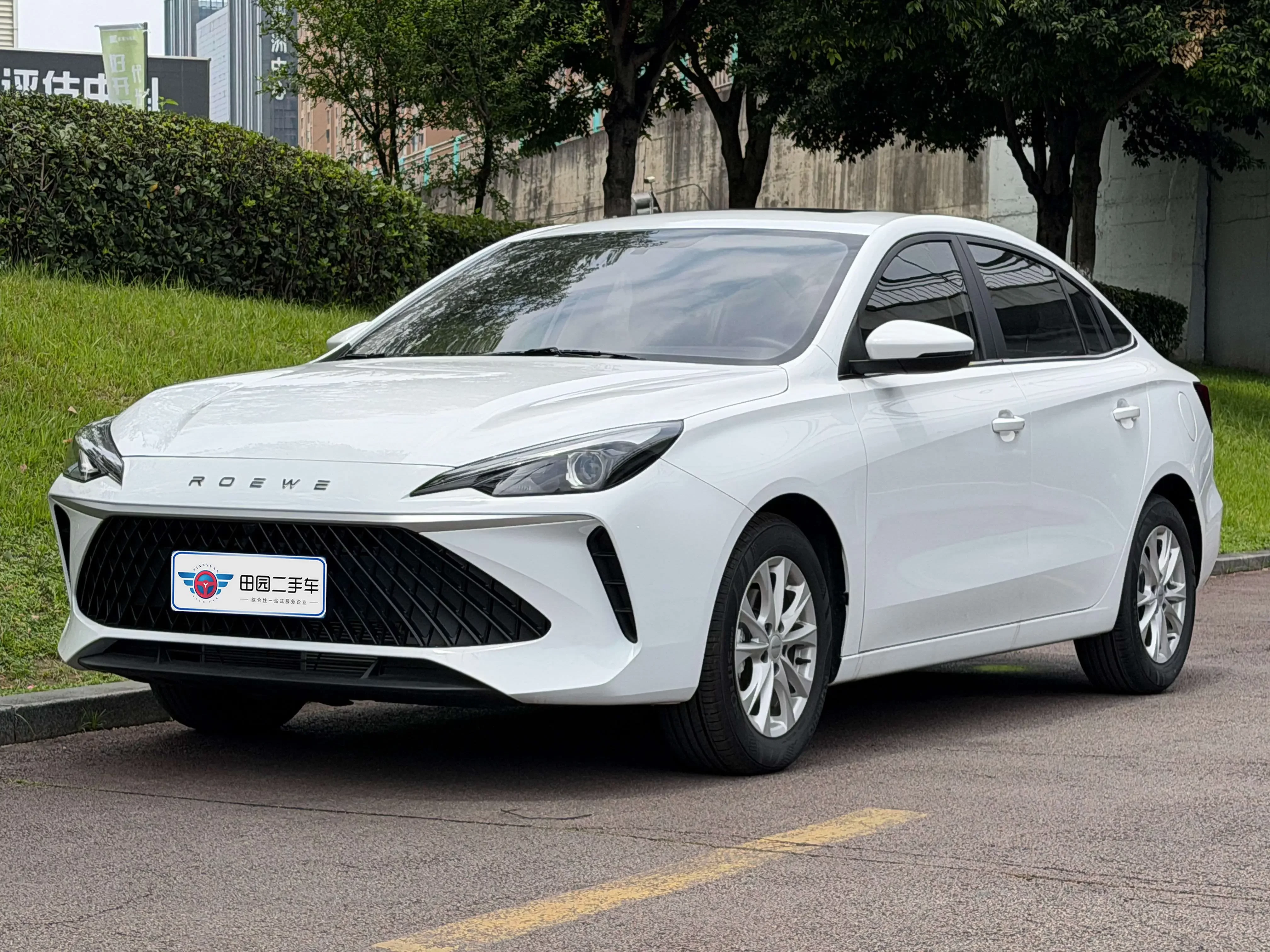 Roewe i5