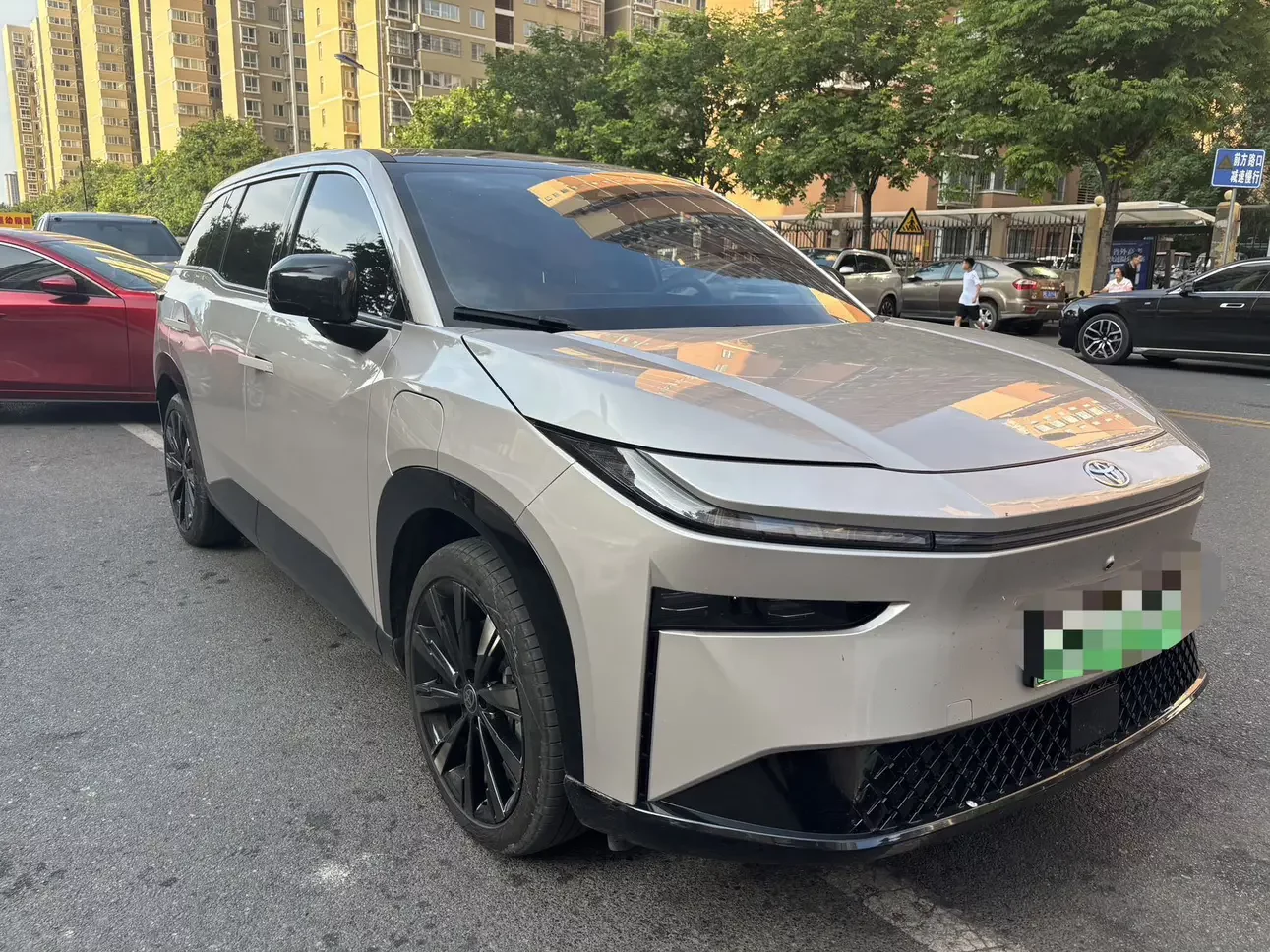 Toyota Bozhi 3X