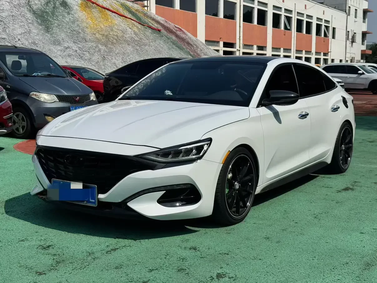Hyundai Lafesta