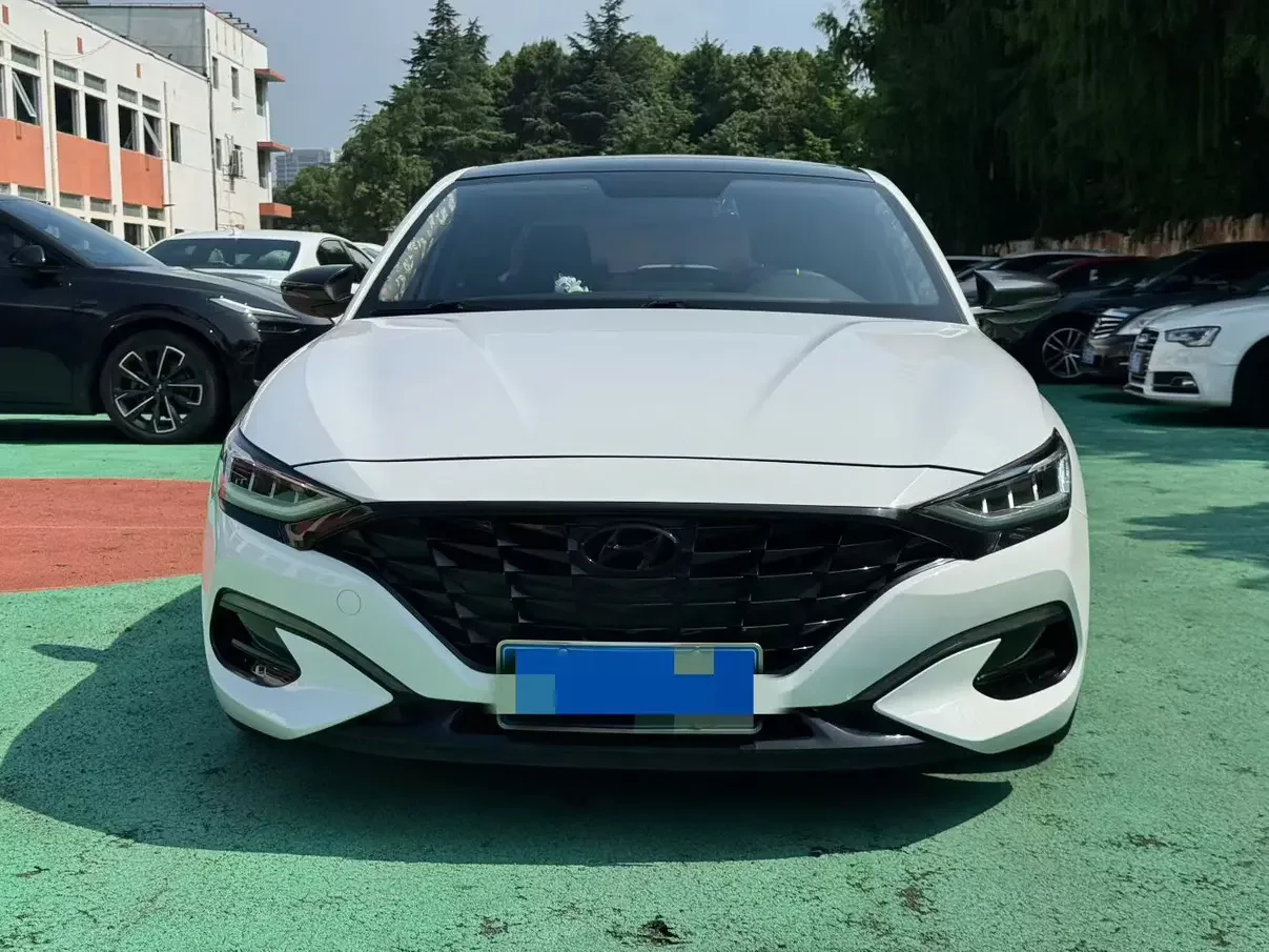 Hyundai Lafesta