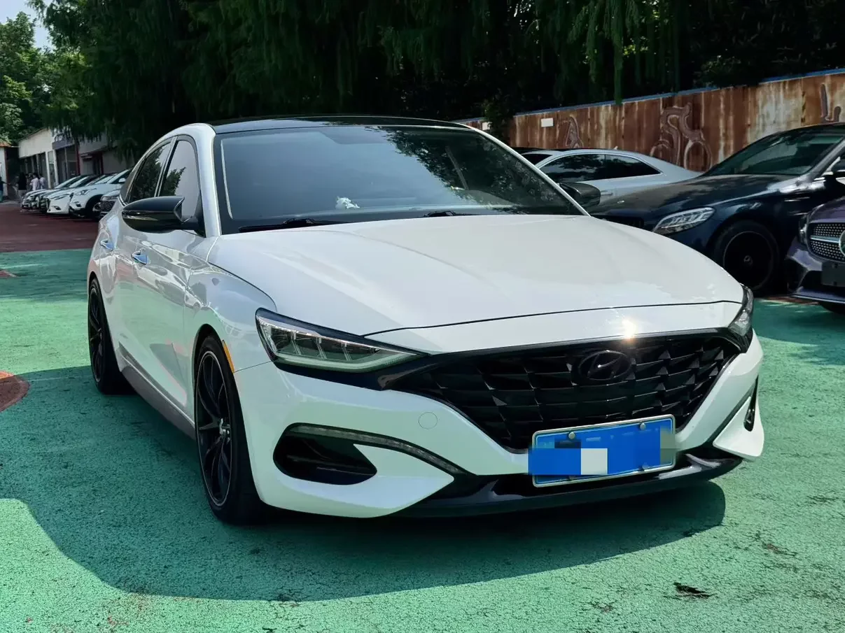 Hyundai Lafesta