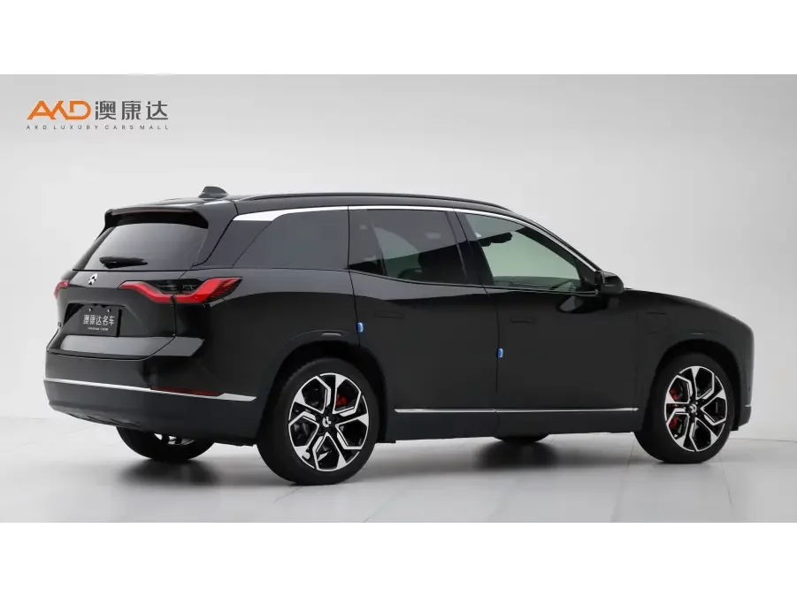 NIO ES8