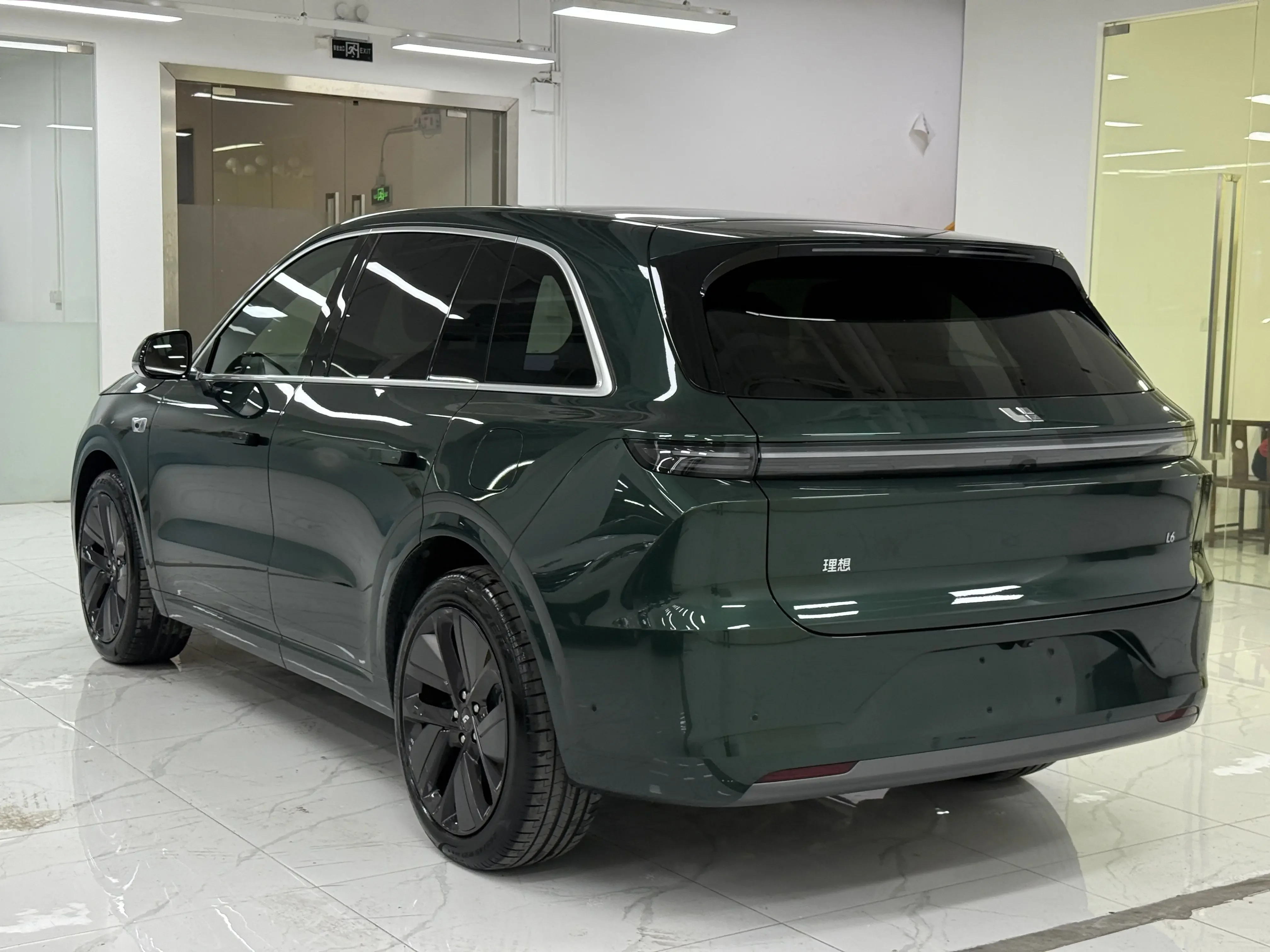 Lixiang L6