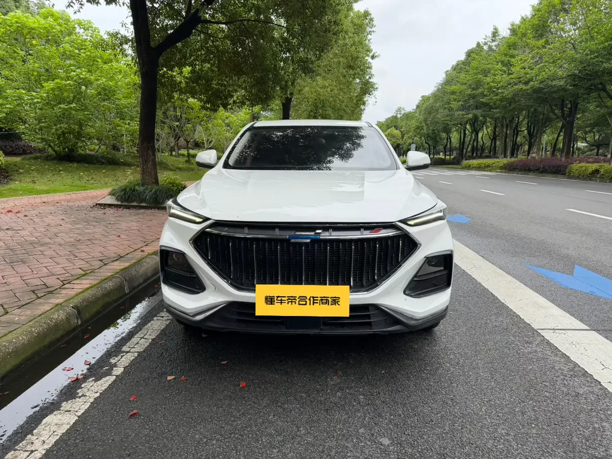 Oshan Changan Auchan X5